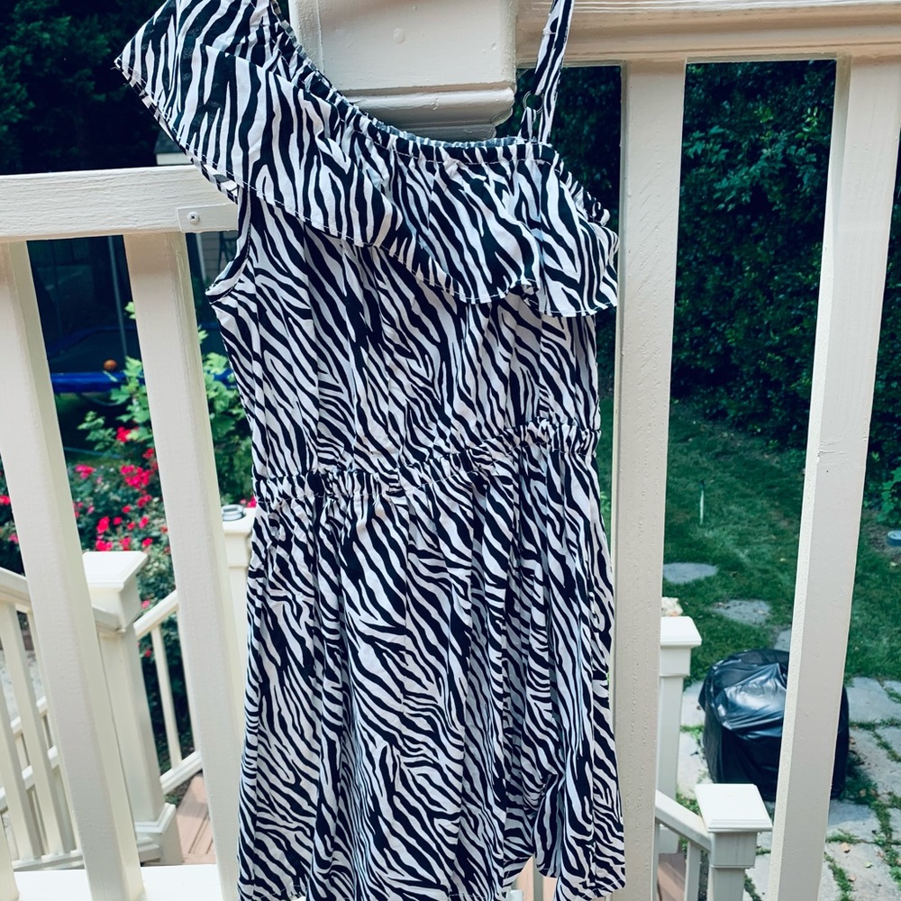 Girls zebra print size small one shoulder dress